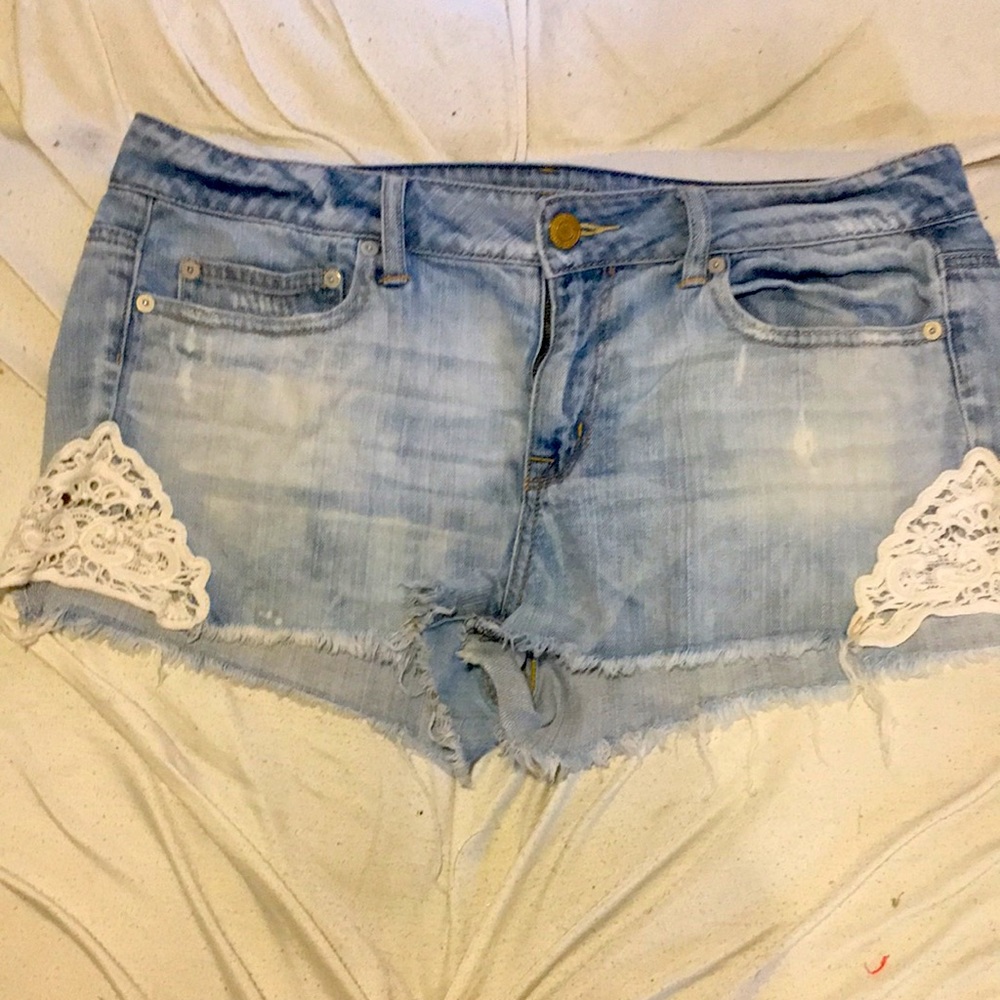 American Eagle shorts shorts lace on the side size 12